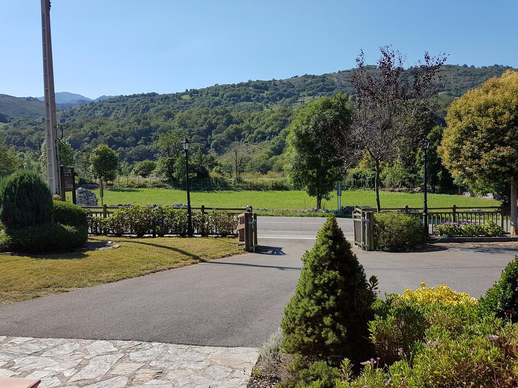 Apartamentos El Pedrayu Onís Dış mekan fotoğraf
