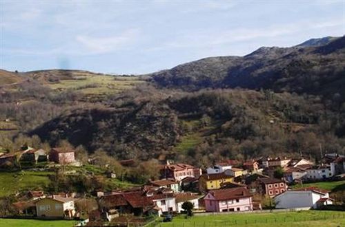 Apartamentos El Pedrayu Onís Dış mekan fotoğraf